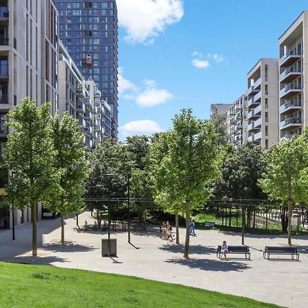 Ellie N Conys 3 Bedroom Apartment With 2 Bathrooms, An Ensuite, Kitchen And Balcony In Stratford Westfield Londra Exterior foto
